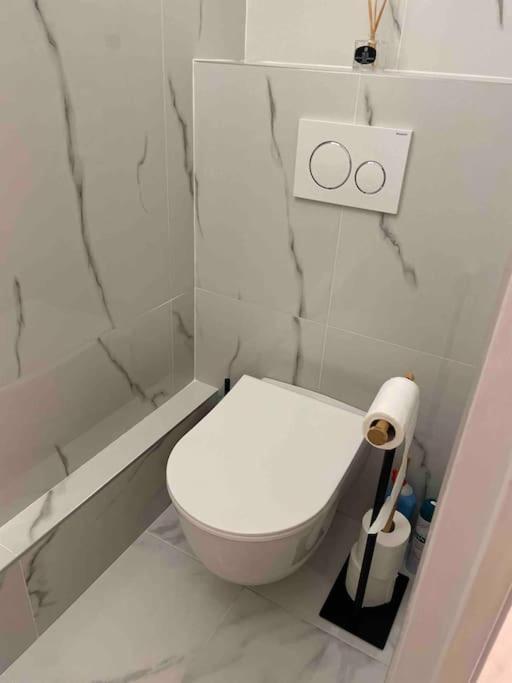 Superbe Appartement Carre Delfino Port De Nizza Exterior foto